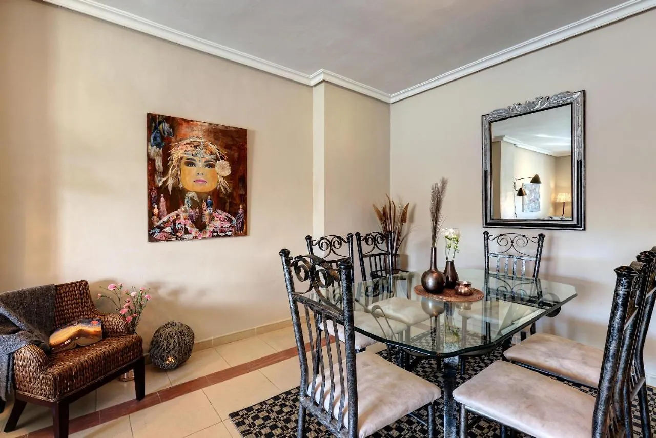 Puerto Banus La Maestranza Daire Marbella İspanya